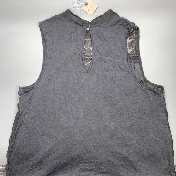 Anthropology top by Tiny - Picture 2 of 3